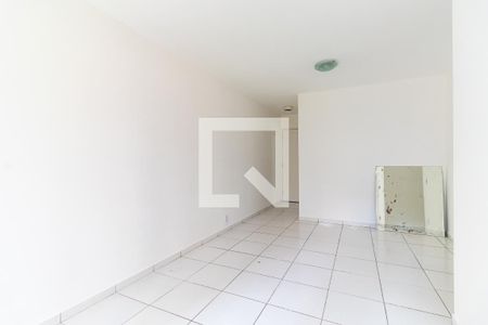 Sala de apartamento para alugar com 3 quartos, 64m² em Vila Sofia, São Paulo