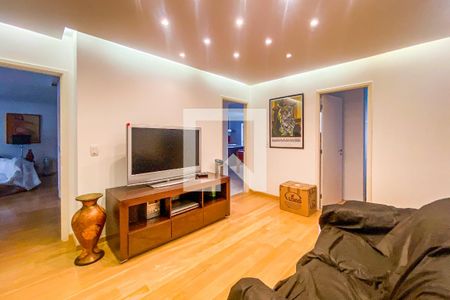 Apartamento à venda com 185m², 4 quartos e 3 vagasSala de TV