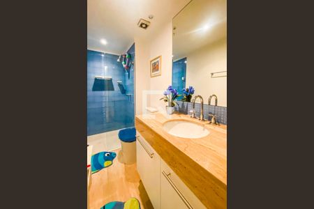 Apartamento à venda com 185m², 4 quartos e 3 vagasBanheiro