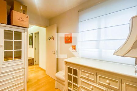 Apartamento à venda com 185m², 4 quartos e 3 vagasQuarto 2