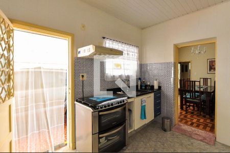 Casa à venda com 173m², 2 quartos e 7 vagasCozinha