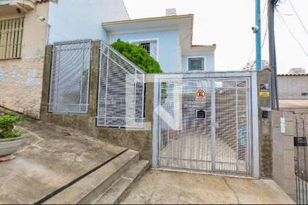 Casa à venda com 173m², 2 quartos e 7 vagasFachada