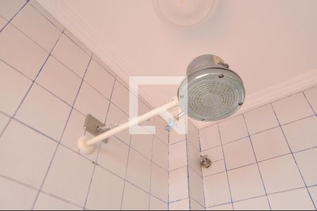 Casa à venda com 173m², 2 quartos e 7 vagasBanheiro de serviço