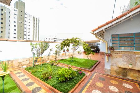 Casa à venda com 173m², 2 quartos e 7 vagasQuintal
