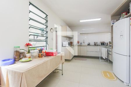 Casa à venda com 210m², 3 quartos e 2 vagas Casa à venda com 210m², 3 quartos e 2 vagasCozinha 1