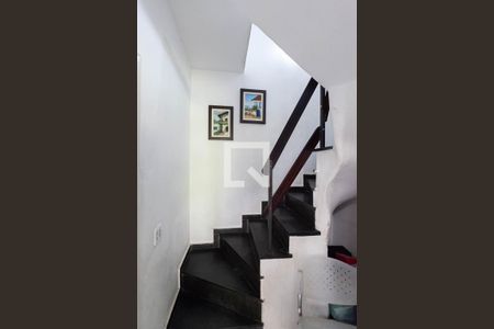 Escada de casa de condomínio à venda com 3 quartos, 71m² em Santa Amelia, Belo Horizonte