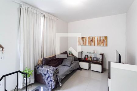 Sala  de casa de condomínio à venda com 3 quartos, 71m² em Santa Amelia, Belo Horizonte