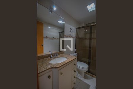 Apartamento para alugar com 80m², 2 quartos e 1 vaga Apartamento para alugar com 80m², 2 quartos e 1 vagaBanheiro da Suíte