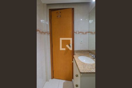 Apartamento para alugar com 80m², 2 quartos e 1 vaga Apartamento para alugar com 80m², 2 quartos e 1 vagaBanheiro da Suíte