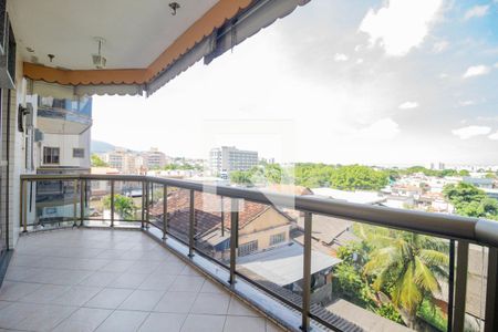 Apartamento para alugar com 80m², 2 quartos e 1 vaga Apartamento para alugar com 80m², 2 quartos e 1 vagaVaranda
