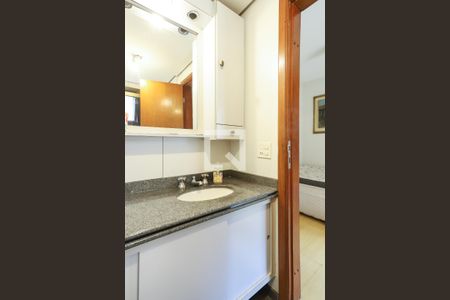 Apartamento à venda com 155m², 3 quartos e 2 vagasBanheiro da Suíte 1