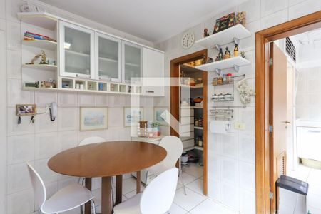 Apartamento à venda com 155m², 3 quartos e 2 vagasCozinha