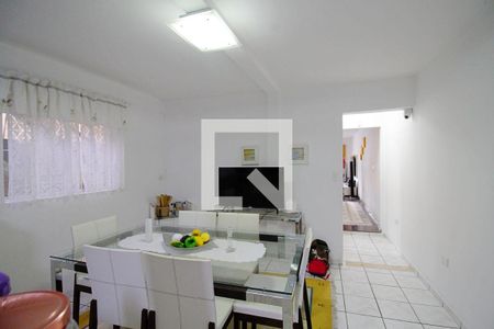 Casa à venda com 150m², 2 quartos e 2 vagas Casa à venda com 150m², 2 quartos e 2 vagasCopa