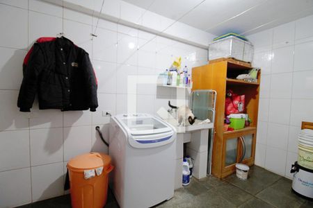 Casa à venda com 150m², 2 quartos e 2 vagas Casa à venda com 150m², 2 quartos e 2 vagasÁrea de Serviço