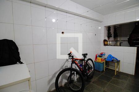 Casa à venda com 150m², 2 quartos e 2 vagas Casa à venda com 150m², 2 quartos e 2 vagasÁrea de Serviço