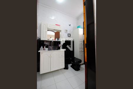 Casa à venda com 150m², 2 quartos e 2 vagas Casa à venda com 150m², 2 quartos e 2 vagasBanheiro da Suíte 1