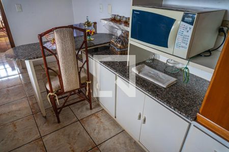 Casa à venda com 250m², 4 quartos e 3 vagasCozinha