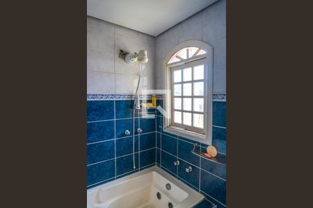 Casa à venda com 250m², 4 quartos e 3 vagasBanheiro da Suíte