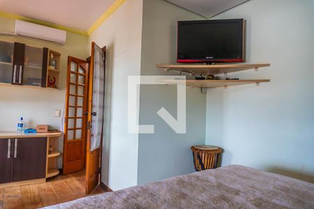 Casa à venda com 250m², 4 quartos e 3 vagasSuíte