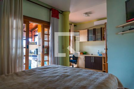 Casa à venda com 250m², 4 quartos e 3 vagasSuíte