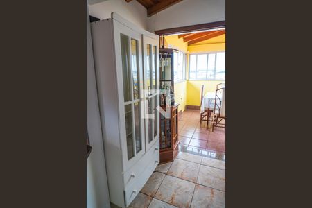 Casa à venda com 250m², 4 quartos e 3 vagasCozinha e Área de Serviço