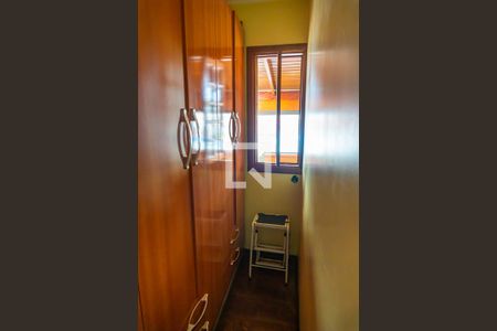 Casa à venda com 250m², 4 quartos e 3 vagasCloset da suíte