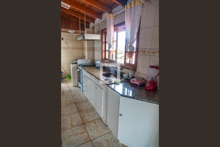 Casa à venda com 250m², 4 quartos e 3 vagasCozinha e Área de Serviço