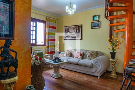 Casa à venda com 250m², 4 quartos e 3 vagasSala