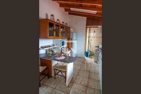 Casa à venda com 250m², 4 quartos e 3 vagasCozinha e Área de Serviço