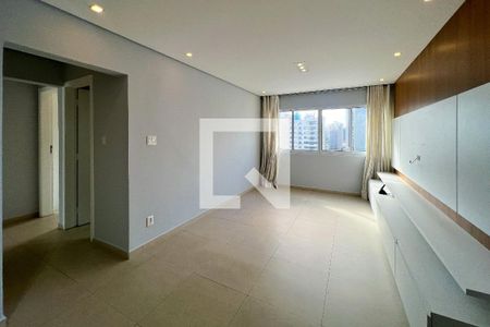 Apartamento à venda com 2 quartos, 74m² em Vila Uberabinha, São Paulo