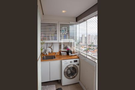 Sacada de apartamento à venda com 2 quartos, 49m² em Barra Funda, São Paulo