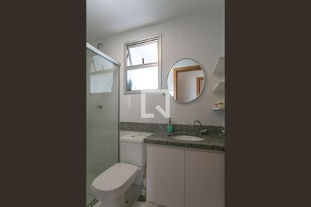 Apartamento à venda com 64m², 2 quartos e 2 vagas Apartamento à venda com 64m², 2 quartos e 2 vagasBanheiro