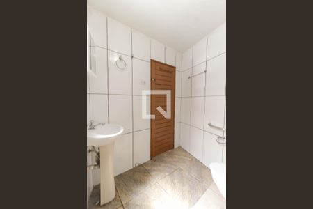 Casa para alugar com 70m², 3 quartos e sem vagaBanheiro