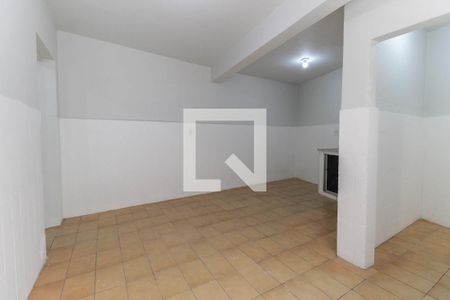 Sala de casa para alugar com 3 quartos, 70m² em Vila Carmosina, São Paulo