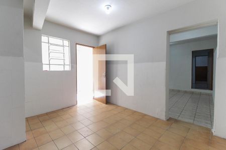 Sala de casa para alugar com 3 quartos, 70m² em Vila Carmosina, São Paulo