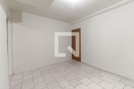 Quarto 2 de casa para alugar com 3 quartos, 70m² em Vila Carmosina, São Paulo