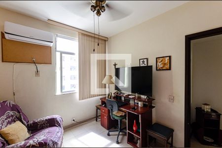 Apartamento à venda com 97m², 3 quartos e 1 vagaQuarto 2