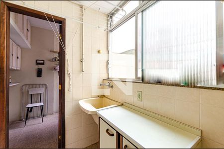 Apartamento à venda com 97m², 3 quartos e 1 vagaÁrea de Serviço