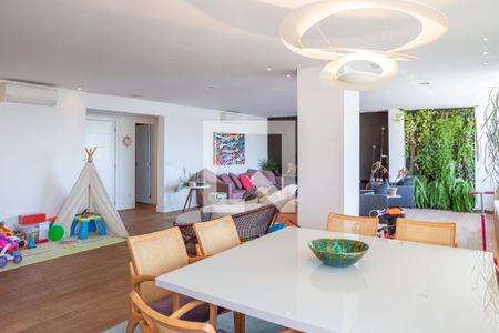Sala e Varanda Gourmet de apartamento para alugar com 2 quartos, 178m² em Água Branca, São Paulo