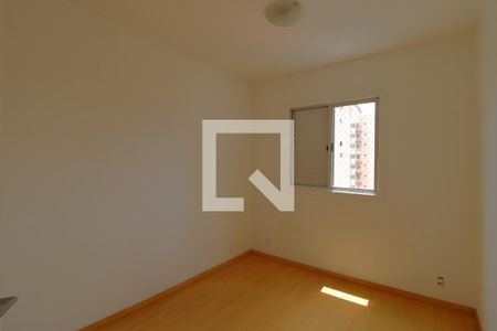 Quarto 2 de apartamento para alugar com 2 quartos, 50m² em Jardim Marajoara, São Paulo