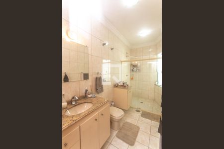 Casa à venda com 360m², 3 quartos e 5 vagasBanheiro suíte