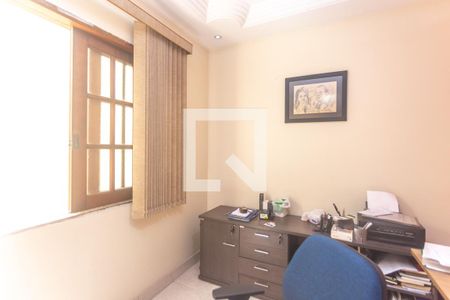 Casa à venda com 360m², 3 quartos e 5 vagasOffice