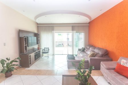 Sala de estar de casa à venda com 3 quartos, 360m² em Nova Petrópolis, São Bernardo do Campo