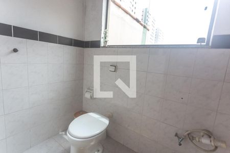 Casa à venda com 360m², 3 quartos e 5 vagasBanheiro de serviço