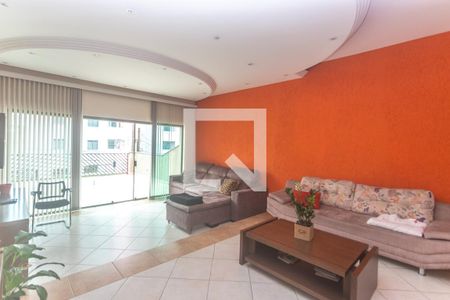 Sala de estar de casa à venda com 3 quartos, 360m² em Nova Petrópolis, São Bernardo do Campo