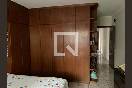 Casa à venda com 4 quartos, 256m² em Chora Menino, São Paulo