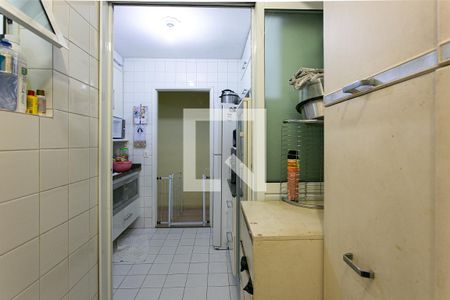 Apartamento à venda com 64m², 3 quartos e 1 vagaÁrea de Serviço