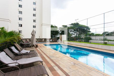 Apartamento à venda com 64m², 3 quartos e 1 vagaÁrea comum - Piscina