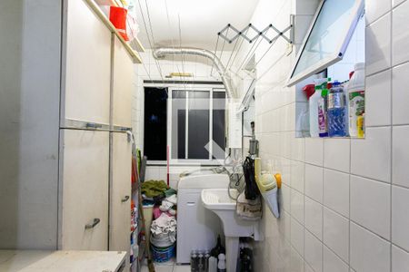 Apartamento à venda com 64m², 3 quartos e 1 vagaÁrea de Serviço