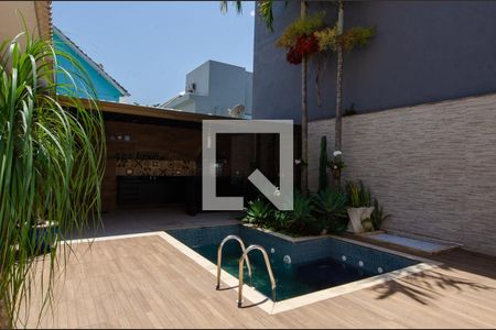 Casa para alugar com 234m², 4 quartos e 1 vagaÁrea externa